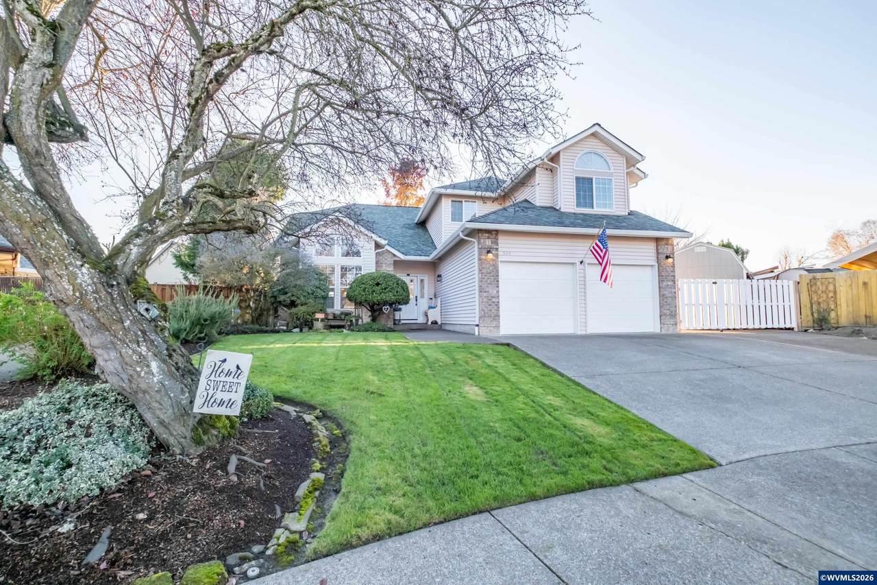 925 Scepter Ct - Photo 1