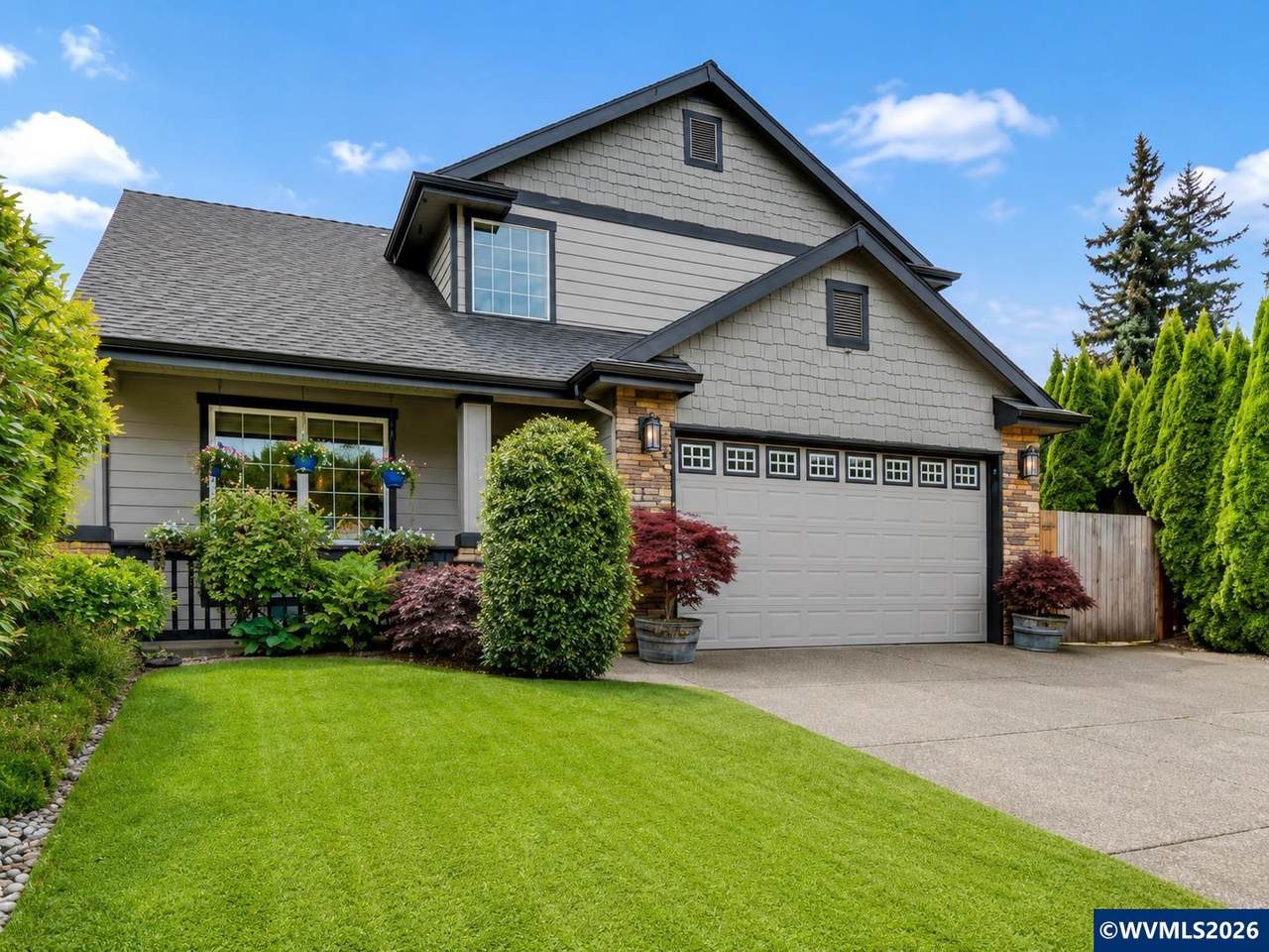 1462 Barnick Rd - Photo 1