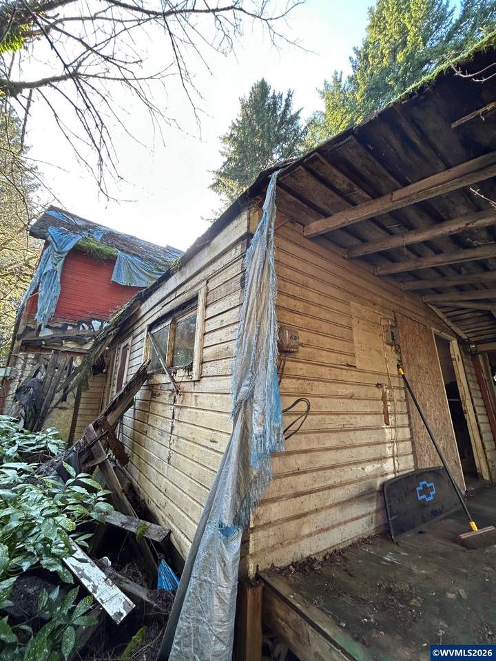 https://bt-photos.global.ssl.fastly.net/salem/1280_boomver_2_837185-2.jpg