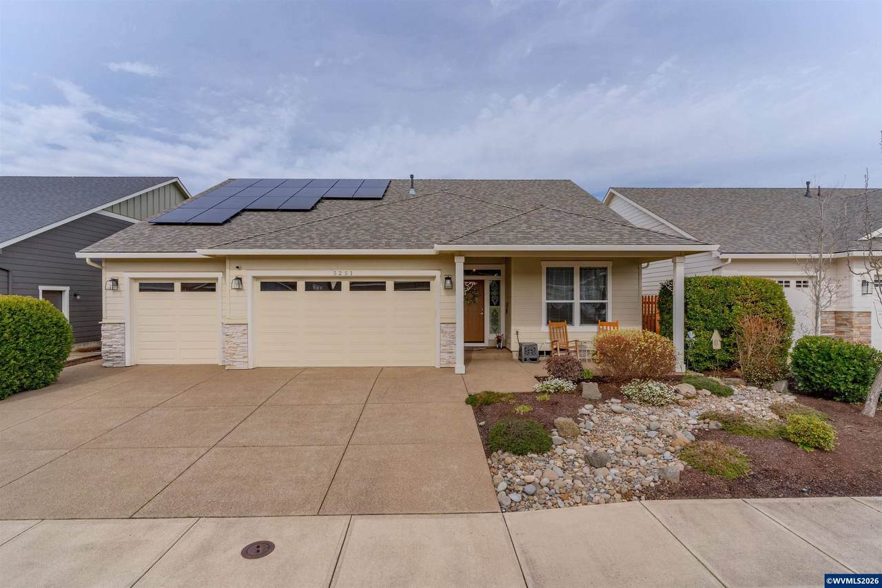 5251 Davis St Se - Photo 1