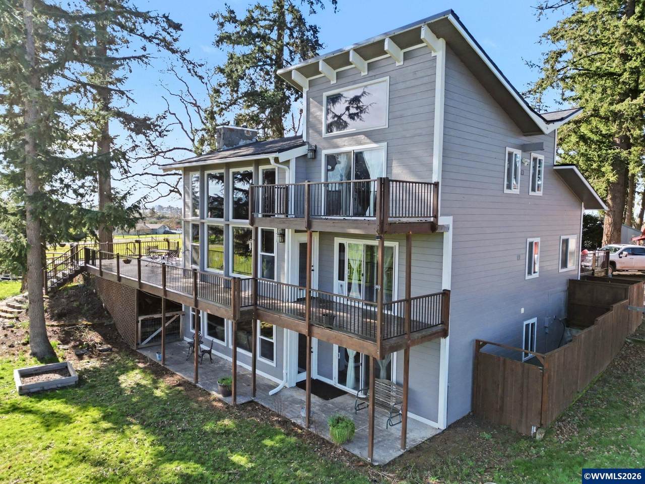 9915 Marquam Cir - Photo 1