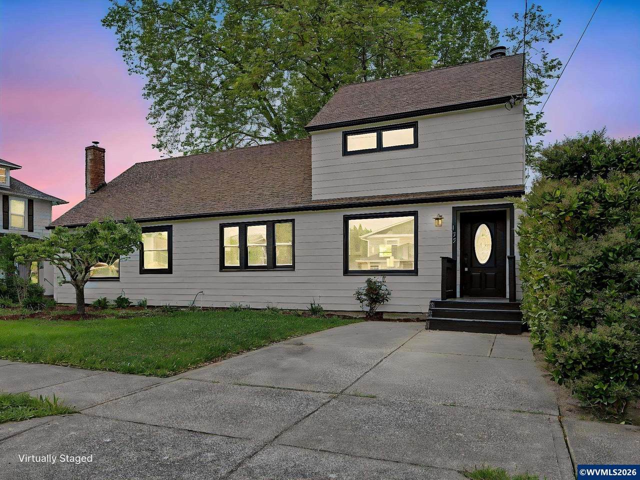 135 Sheridan St - Photo 1