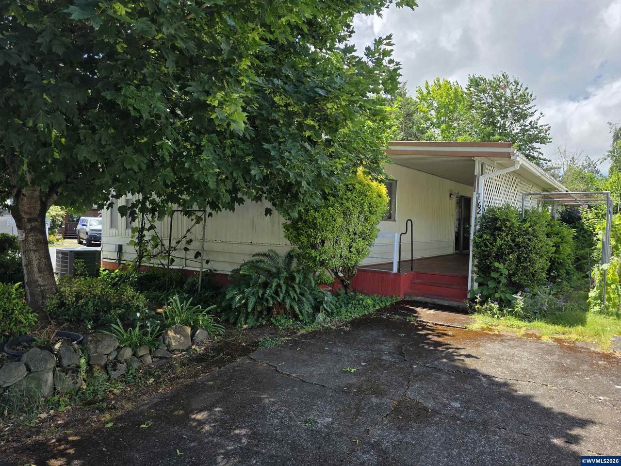 1905 Waverly - Photo 1