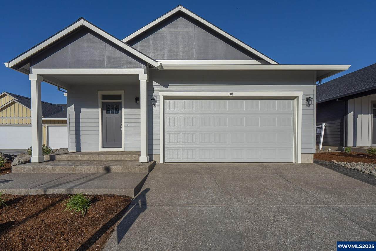 701 Tigerlily St - Photo 1