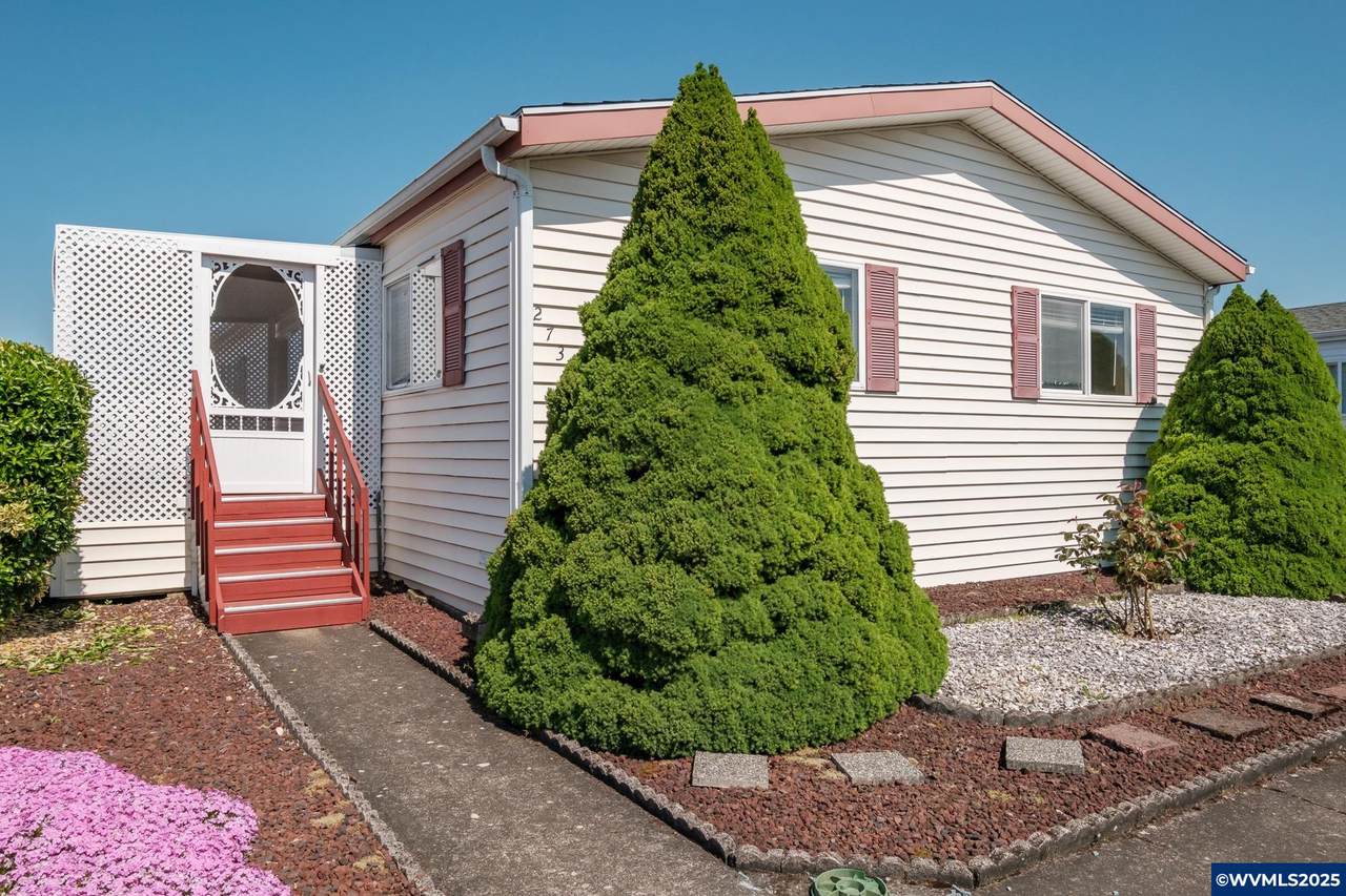 2730 Oakland - Photo 1