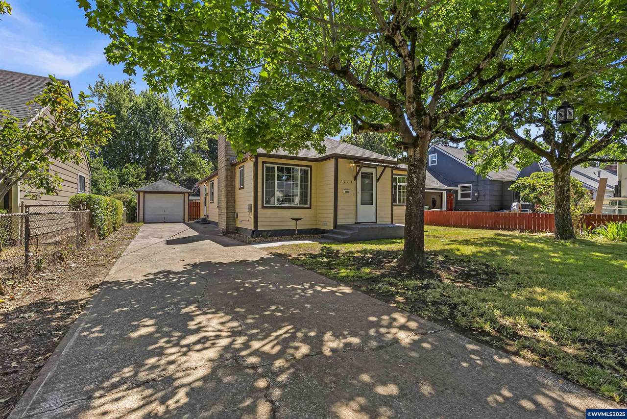 2274 32nd Av - Photo 1