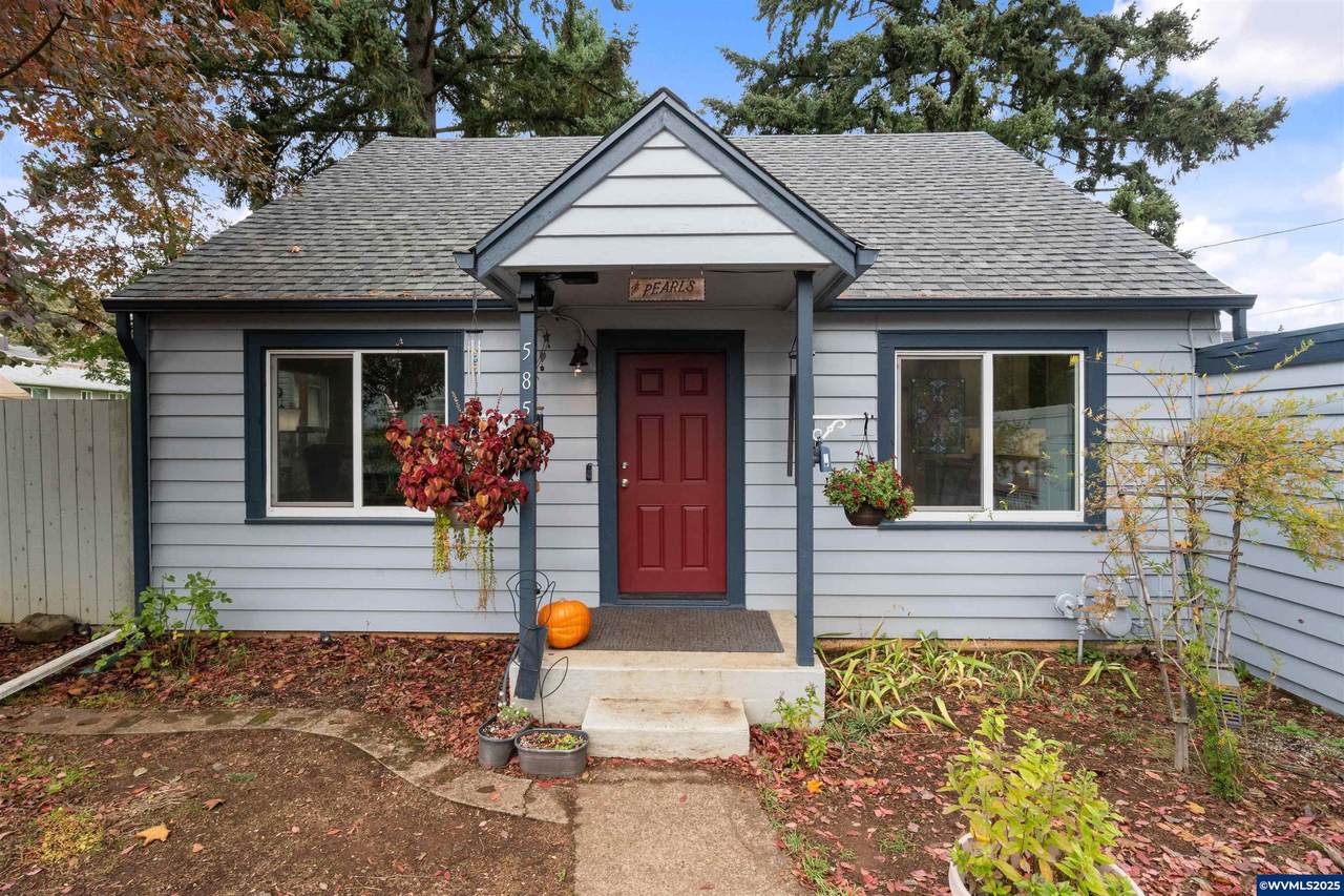585 Madrona Av - Photo 1
