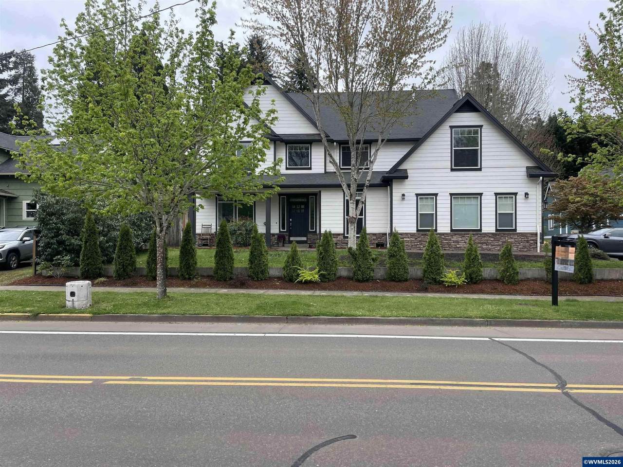 4420 Country Club Dr - Photo 1