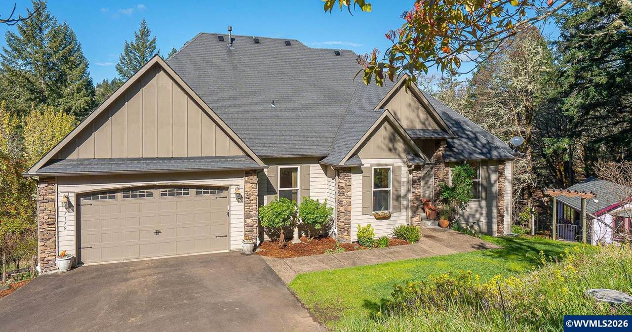 7175 Oak Creek Dr - Photo 1