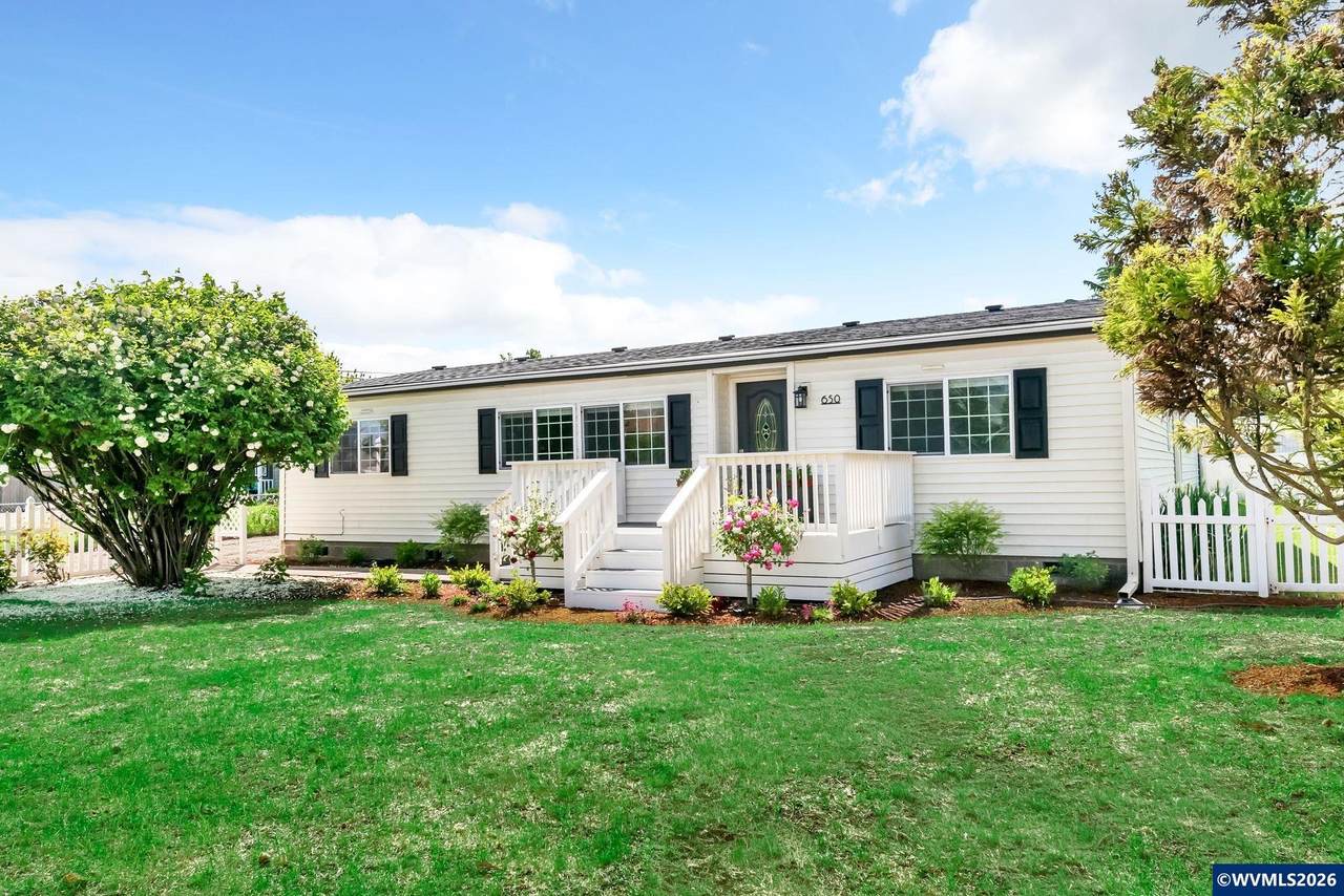 650 Territorial St - Photo 1