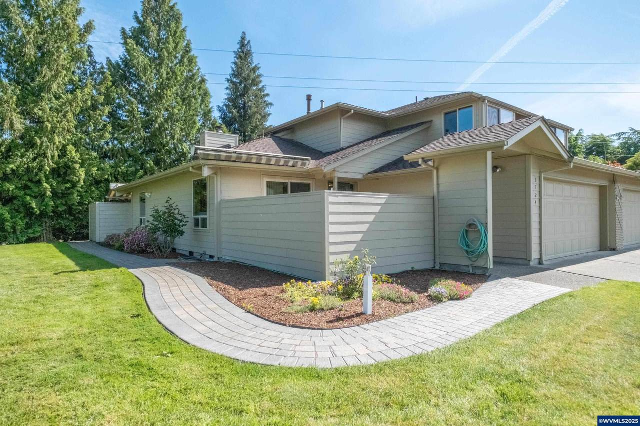 2724 Cedarwood Ct - Photo 1