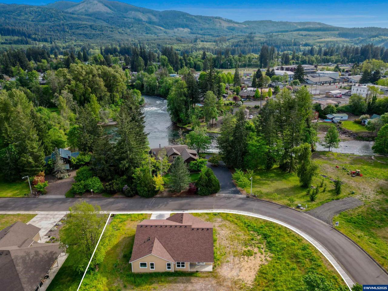 195 Santiam Pointe Lp - Photo 1