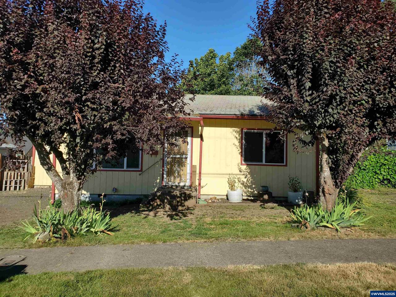 585 5th Av - Photo 1