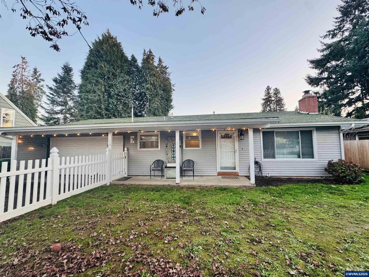 708 High St - Photo 1