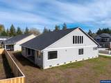 1145 Charming Pl - Photo 34