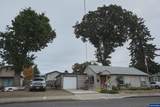 620 23rd St - Photo 2
