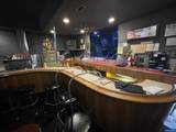 725 Shipping - Photo 24