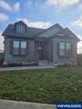 555 Main St - Photo 2
