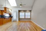 340 College St - Photo 17