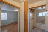 3211 Taylor (& 3205) - Photo 32