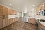 2528 Redwood Cir - Photo 16