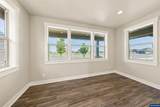 2528 Redwood Cir - Photo 17