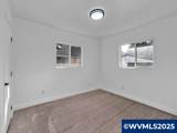 2201 Ellendale Av - Photo 13