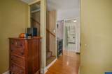 1075 Vista Av - Photo 13