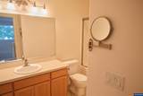 2412 Meadows Dr - Photo 30