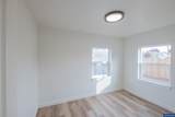2194 Vaughn Av - Photo 18