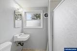 1320 Arrow St - Photo 33