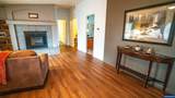 663 Royalty - Photo 6