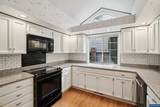 542 Fountain Ct - Photo 14