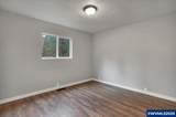 712 12th St - Photo 19