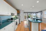 1683 Skyway St - Photo 11