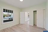 715 19th St - Photo 12