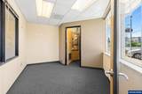 165 Charles - Photo 13