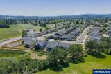 597 Evergreen Av - Photo 39