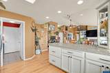 996 Parkway Dr - Photo 19