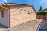 1035 Sparrow Dr - Photo 45
