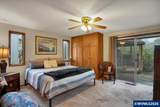 989 Hunter St - Photo 29