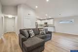1654 Salmonberry Av - Photo 4
