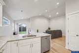 1654 Salmonberry Av - Photo 8
