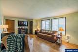 1360 Sunset Ln - Photo 4