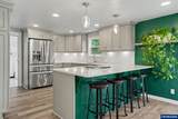 2340 Queen Av - Photo 11