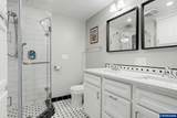 2340 Queen Av - Photo 22