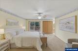 1075 Charlemagne Pl - Photo 19