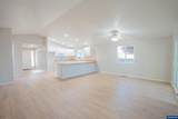 399 Breezy Wy - Photo 10