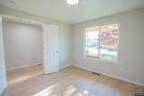 399 Breezy Wy - Photo 26