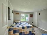 12175 Stayton Rd - Photo 20